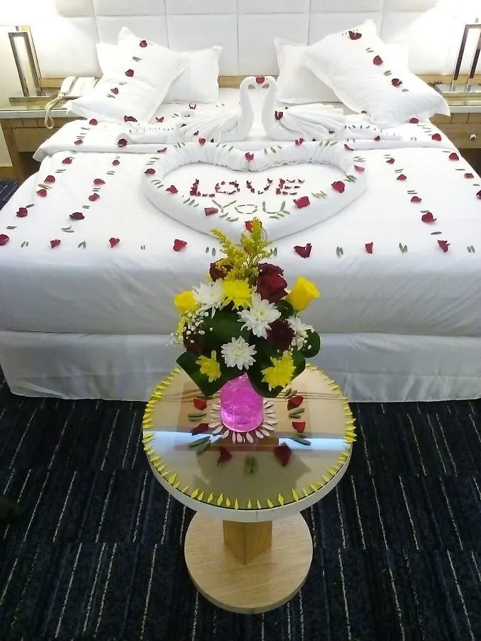 ריאד Golden Dune For Hotel Services- Alfayhaa